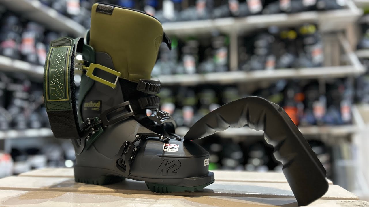 足がラクに入るスキーブーツ ミドルフレックスのオールラウンドモデル