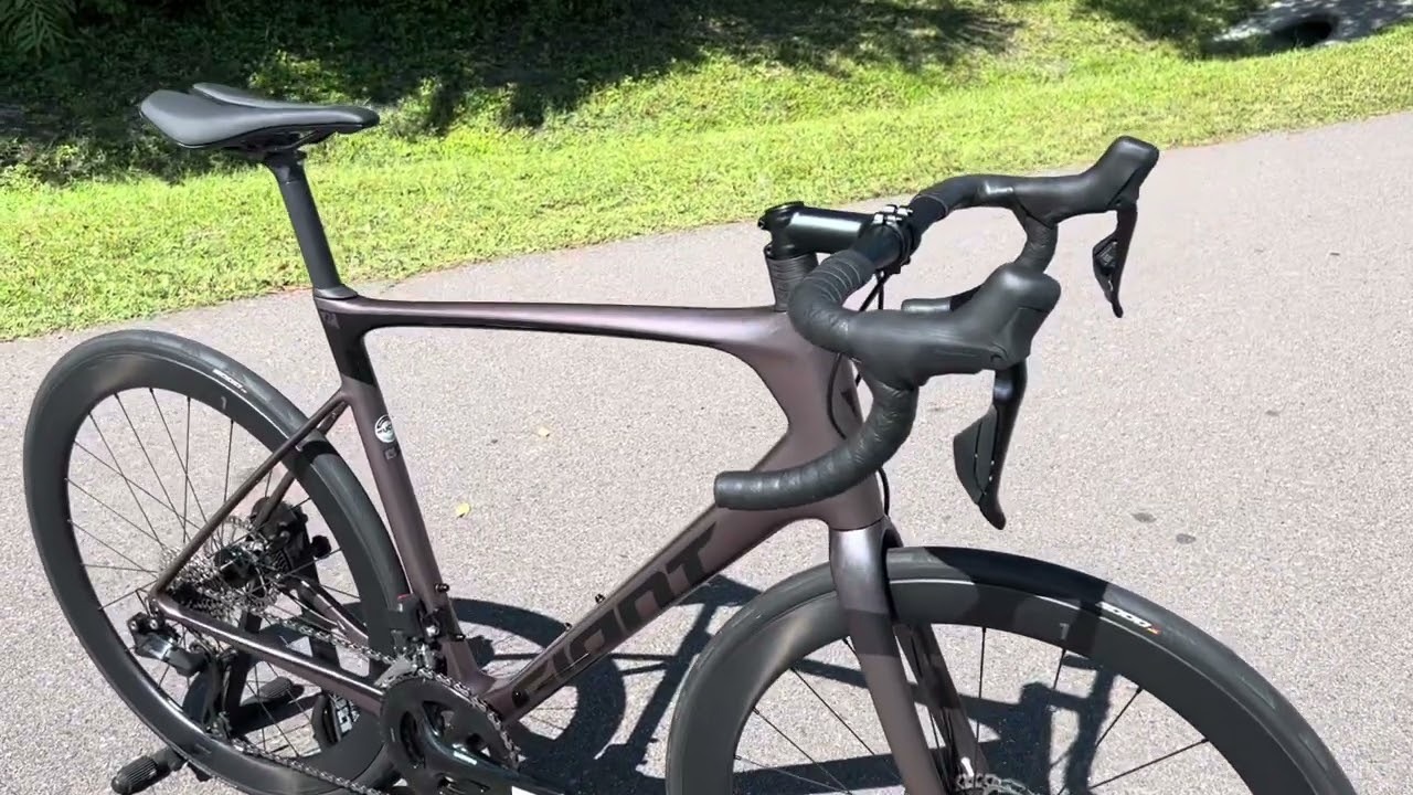 2023 Giant Defy Advance 1 Di2 105 12 Speed, Upgraded SLR-1 Wheels