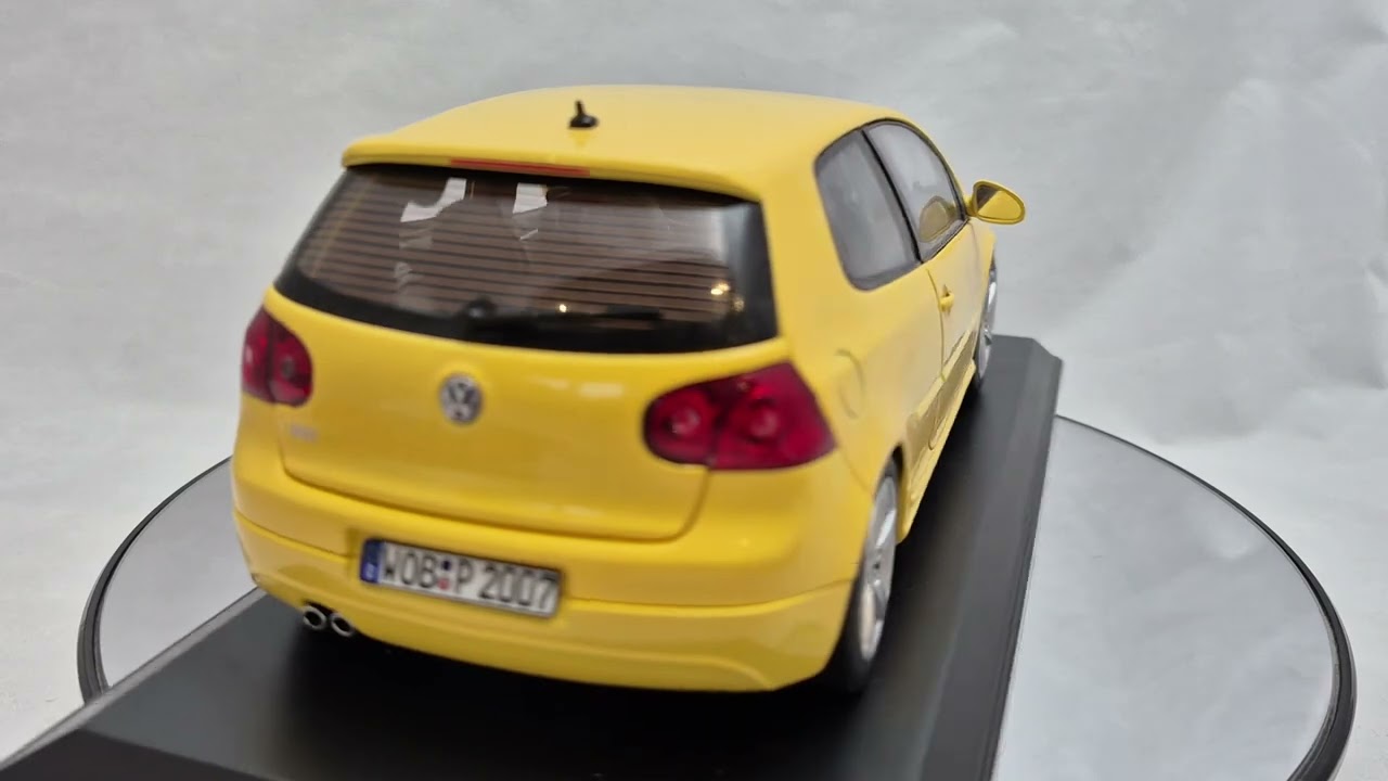 Norev 2007 VW Volkswagen Golf 5 GTI Pirelli MK5 Yellow - YouTube