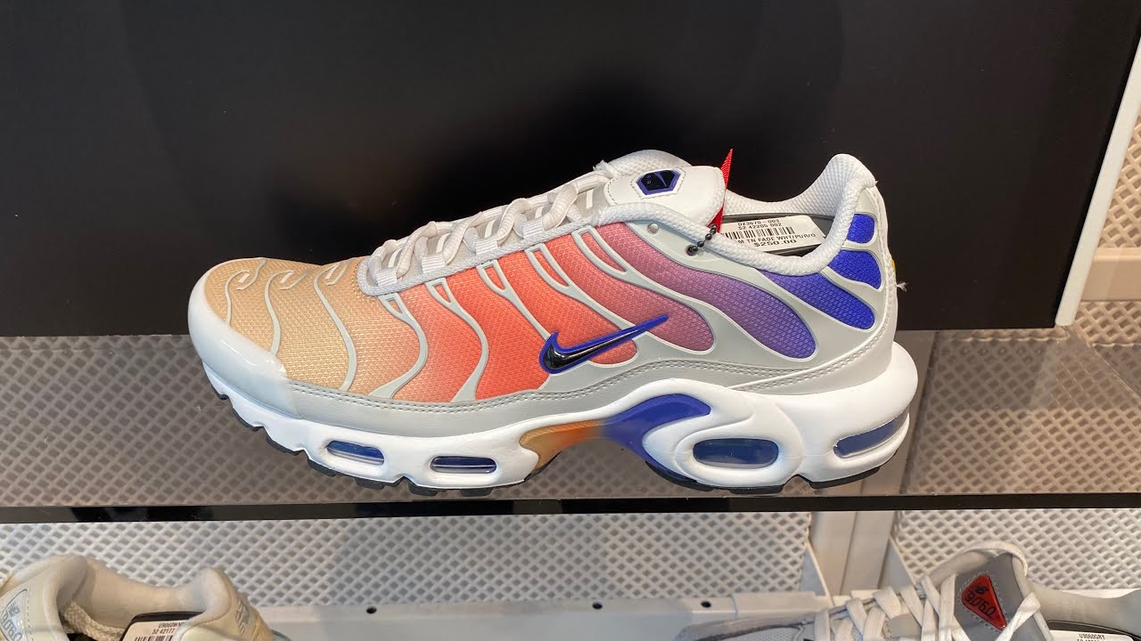 Nike Air Max Plus (Platinum Tint/Persian Violet/Light Wild Mango