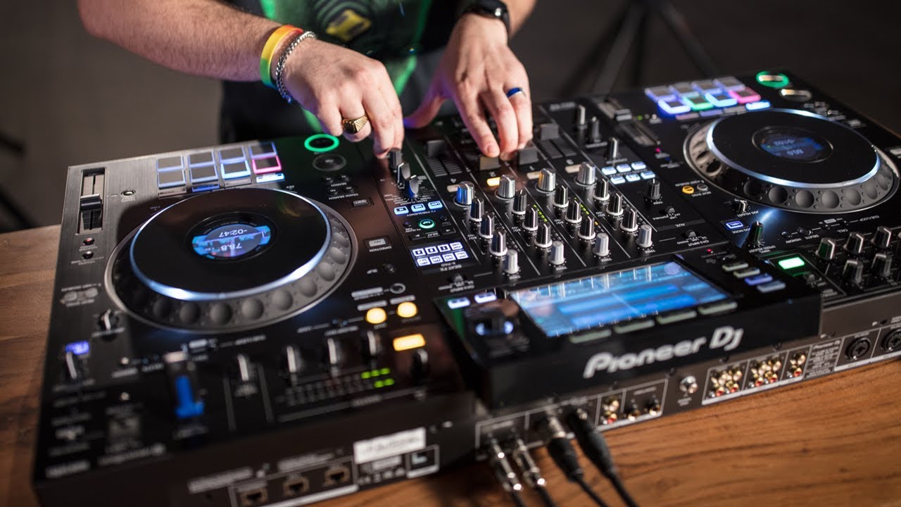Open Box Pioneer DJ XDJ-XZ 4-Channel Standalone Controller for