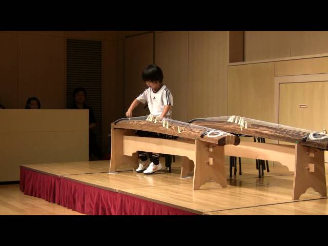 宮城道雄作曲 「ロバサン」 沢井箏曲院子供コンサート2009 - YouTube