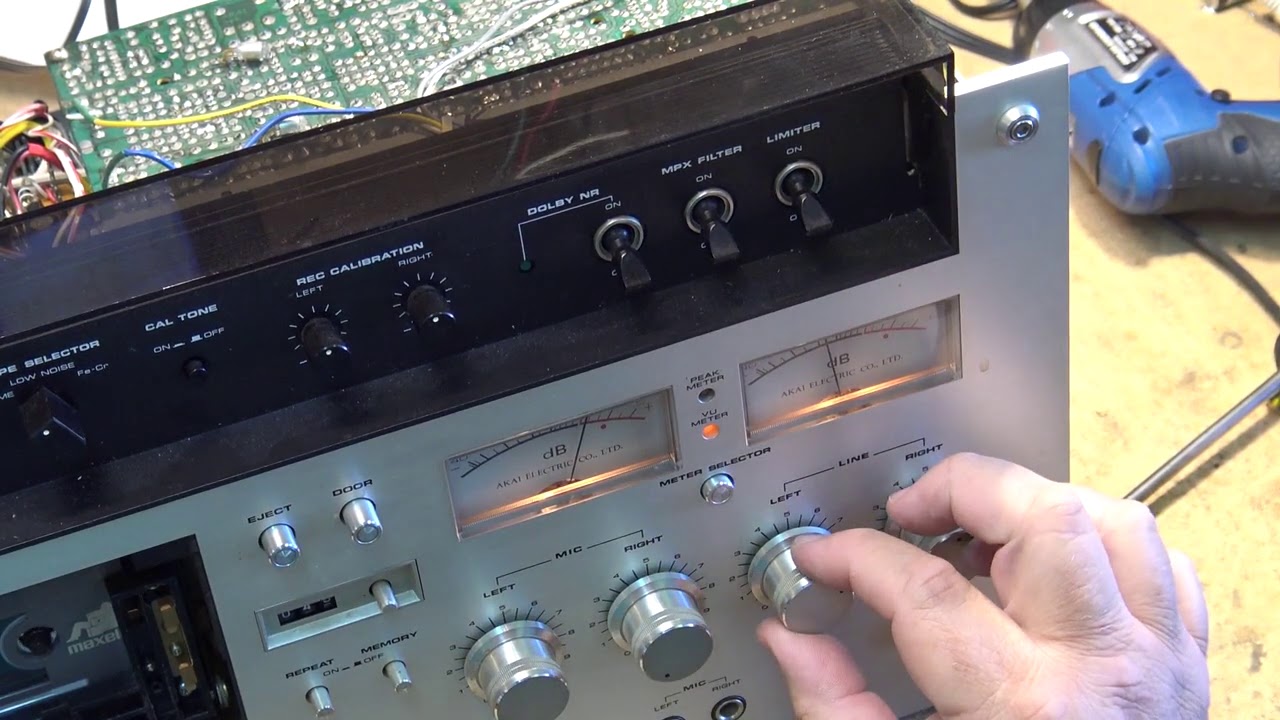 Akai GXC 570D 3Head Cassette Deck Service - YouTube