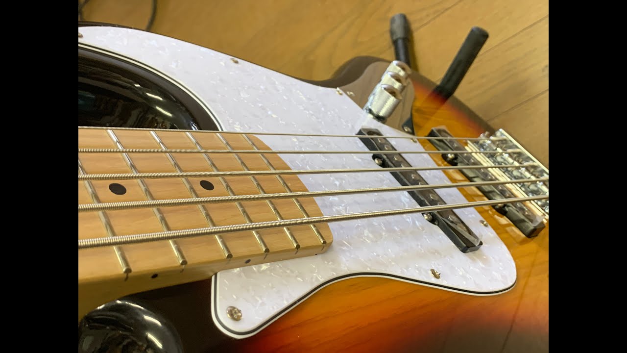 Geek In Boxから帰宅！Woofy Basses買ったから弾いてみる - YouTube