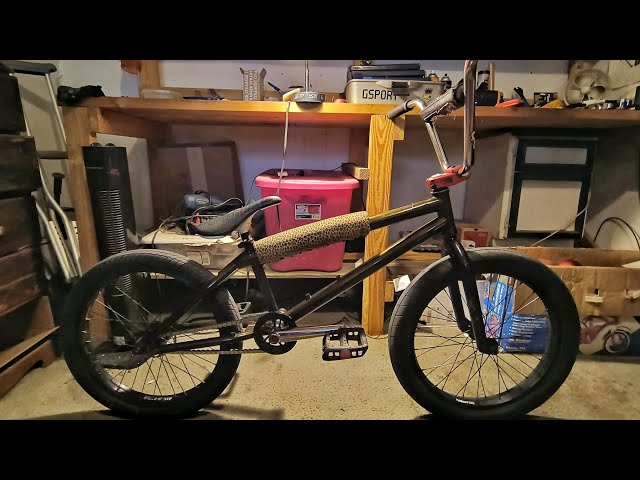 Mid School BMX Meets New School - Terrible One Barcode 2010 - YouTube