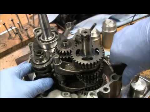 NSR50オープンマシン腰下整備クランク新品交換 - YouTube