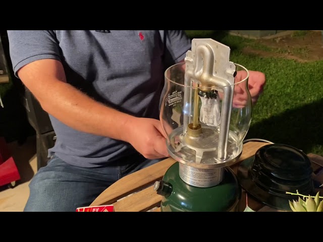 Coleman Kerosene 639C Lantern - YouTube