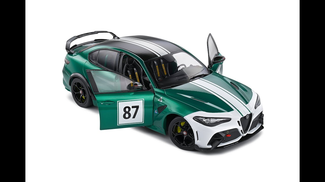 Alfa-Romeo Giulia GTA M 1:18 by Solido + Spotlight News Combo