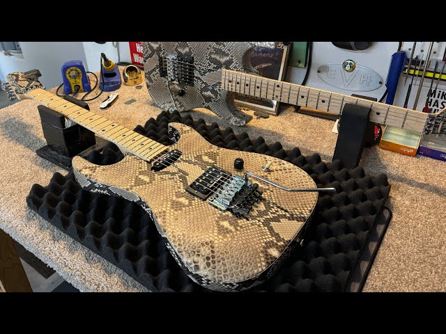 The Warren Demartini Performance guitar walk around!! - YouTube