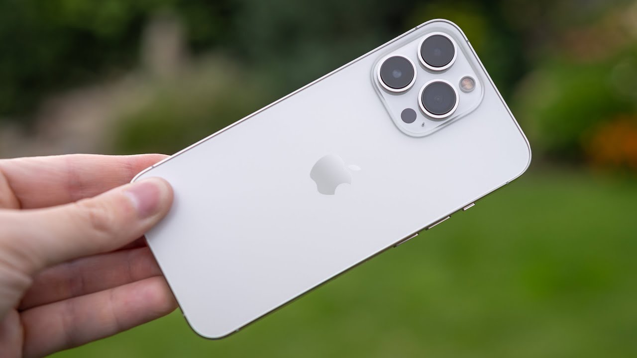 iPhone 13 Pro Silver Unboxing & First Impressions - YouTube