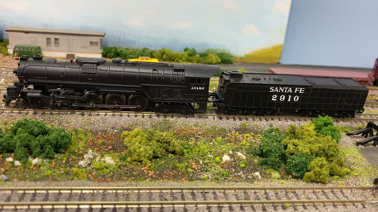New ATSF 4-8-4 Northern #2910 with Sound - YouTube