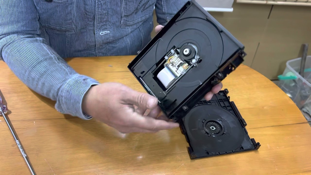 シャープBD-H30 ドライブクリーニング - YouTube