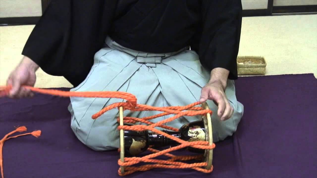 THE和楽器｜能｜大鼓（おおつづみ=大皮おおかわ）の詳細