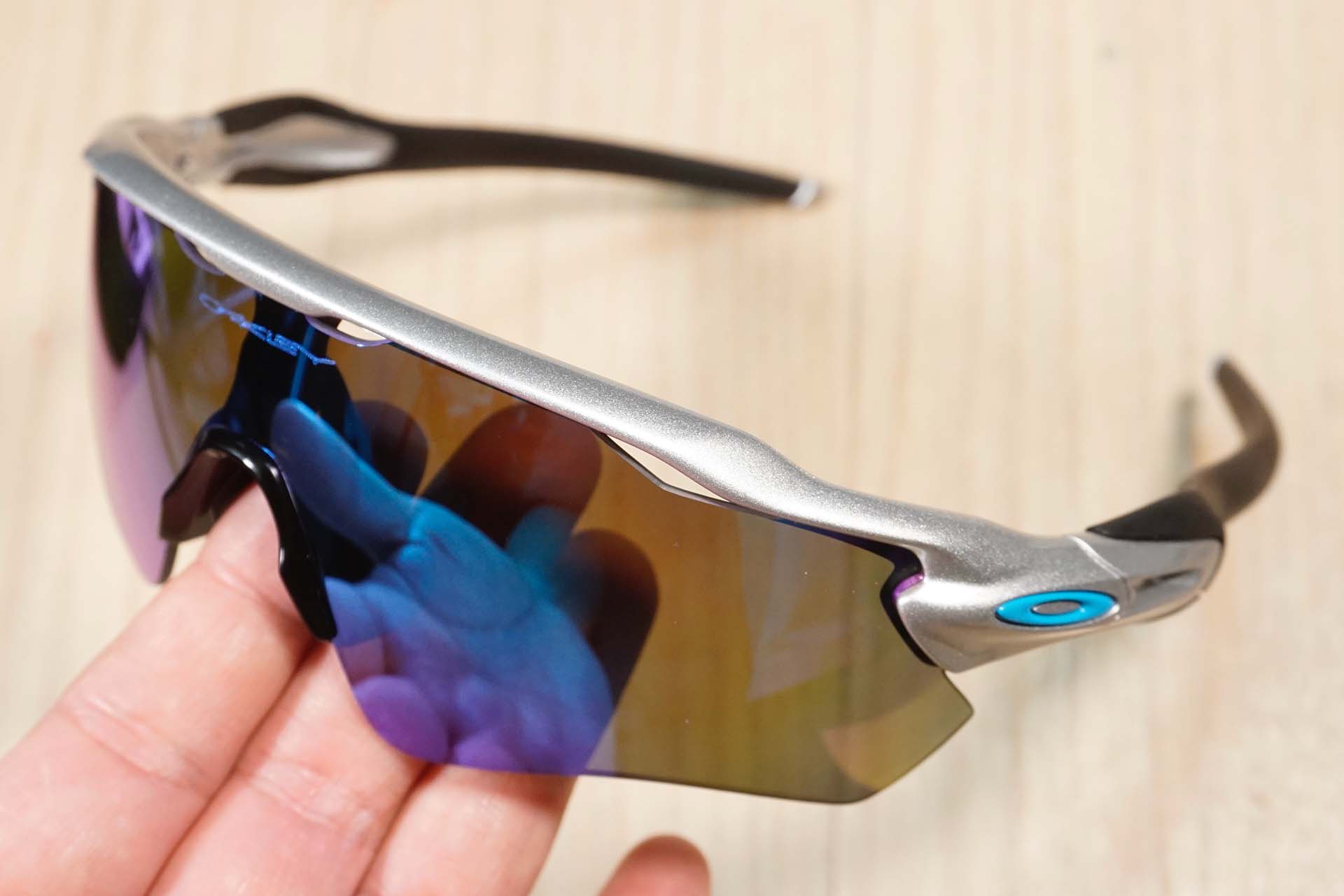 OAKLEYのカスタムアイウエア、Custom Radar Evを買いました | エボログ