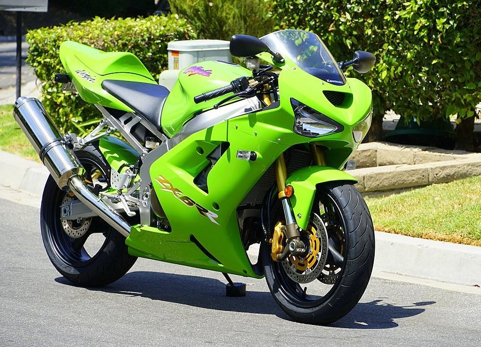 GooD様 Kawasaki-ZX-6RR-Front-Right.