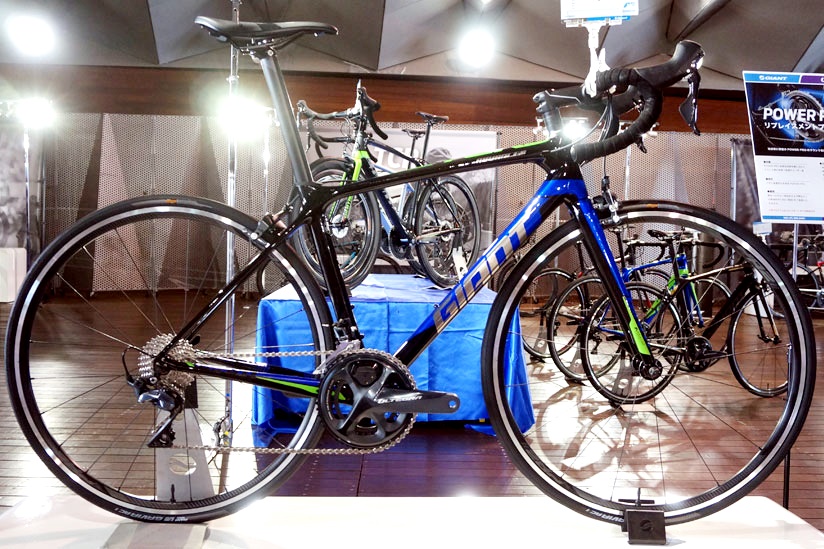 2019年ぶっちぎりのコスパ！パワメ付きGIANT『TCR Advanced 1 SE』に