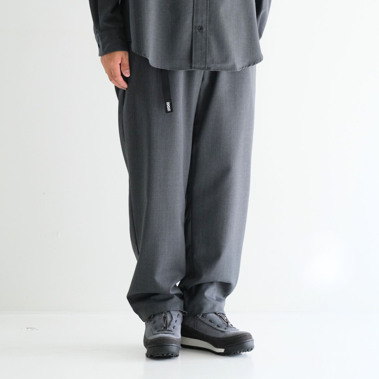 is-ness - WOOL-POLY EZ PANTS / パンツ / イージーパンツ / GRAY | iko