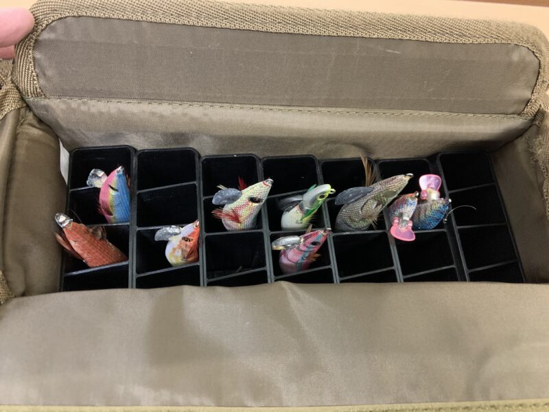 エギングバッグ シマノエギストックショルダーバッグをインプレ | 釣り