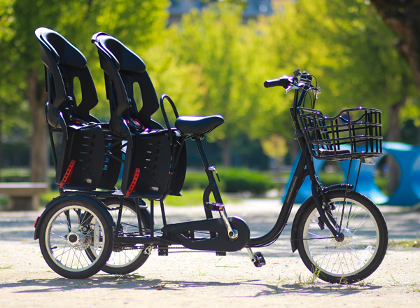 安全に2人乗せることができる「ふたご自転車」試乗、レンタル事業