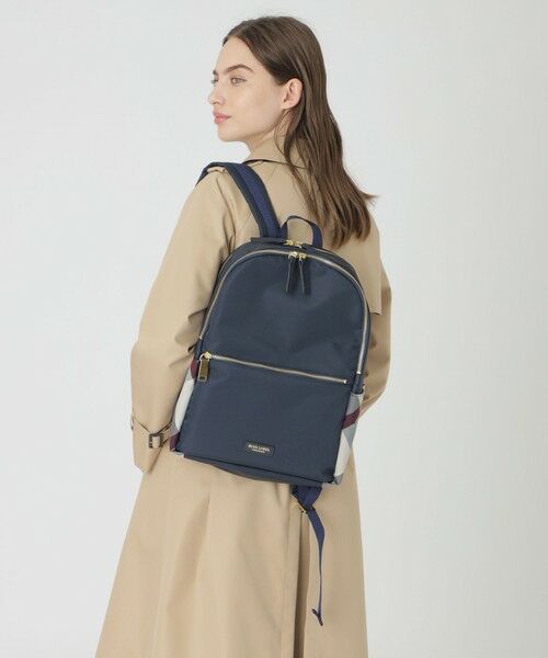 セール】 パーシャルクレストブリッジチェックナイロンバックパック