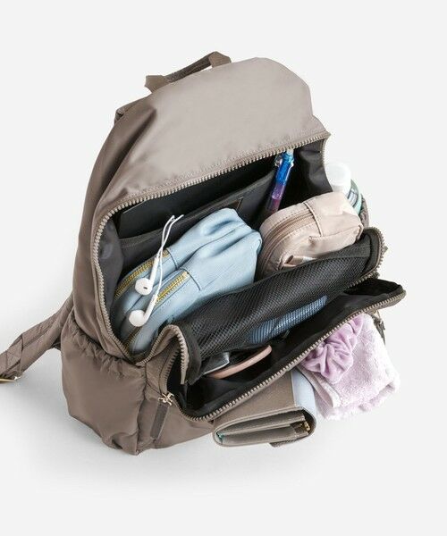 A4サイズ収納可・WEB＆一部店舗限定】CAROVANA BACKPACK 10ポケット