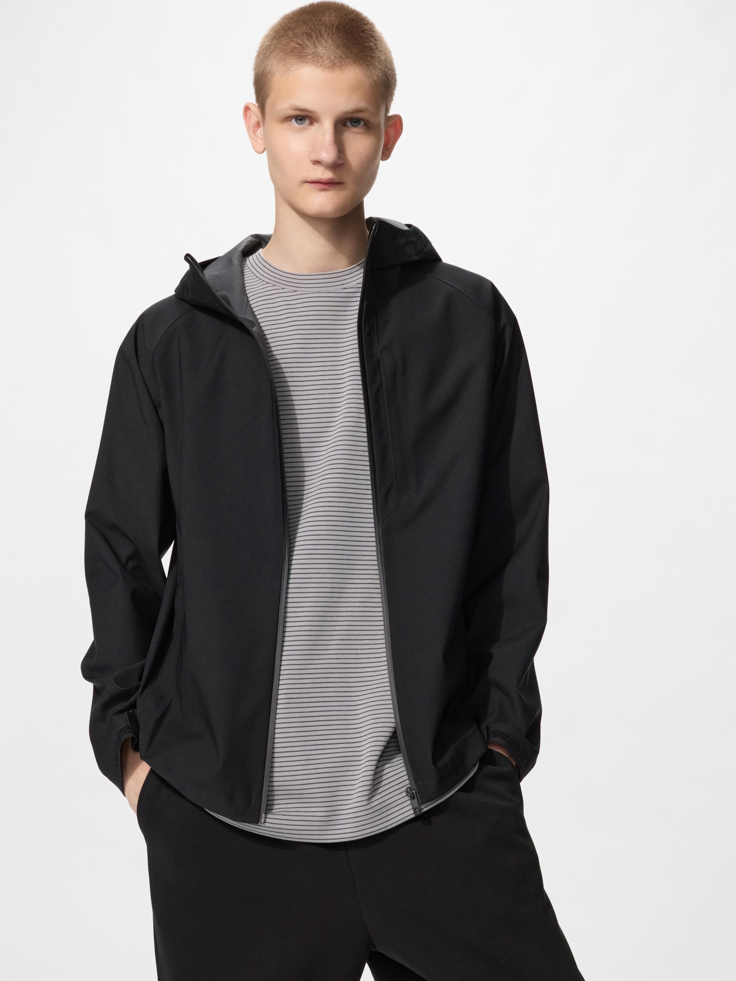 UNIQLO公式 | メンズのブルゾン・パーカ (ブロックテックパーカ)