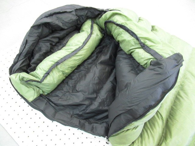 ウエスタンマウンテニアリング バーサライト グリーン ダウンシュラフ