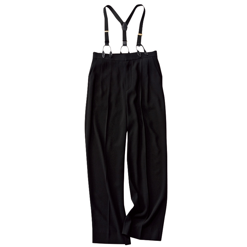 週7パンツ派は『サスペンダー付き』で更新感！ママのお手本コーデ3選