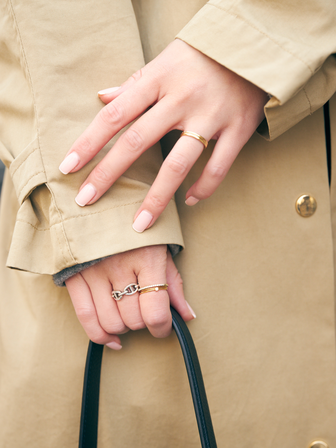 エルメスのリング】が重ね付けに人気！地金MIXのコツも＜手元SNAP＞ | VERY