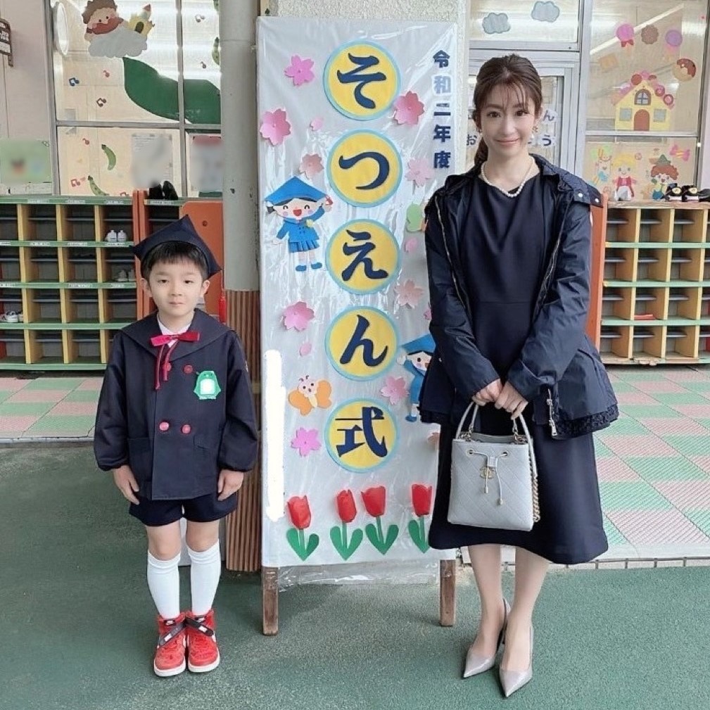 卒入園・卒入学ママSNAP】圧倒的に人気なのは「ネイビーと黒」！ | VERY