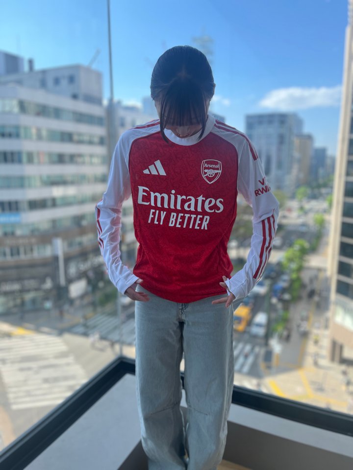 25-26 アーセナルFC HOME オーセンティック長袖ユニフォーム／サッカー