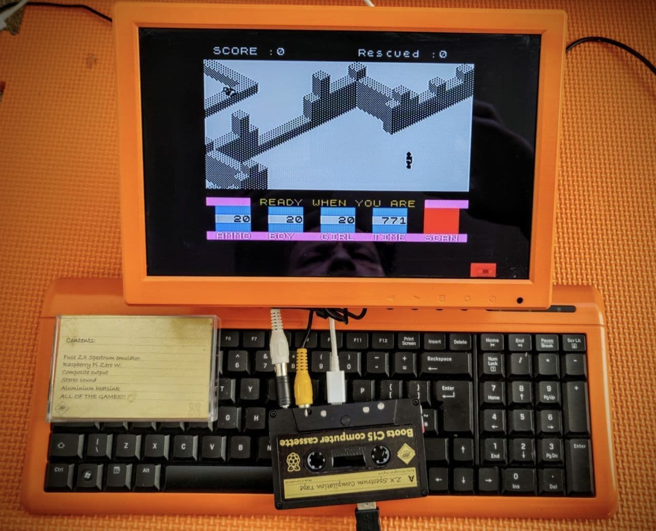 このカセットテープ コンピューターなんです Raspberry Pi Zero Wを