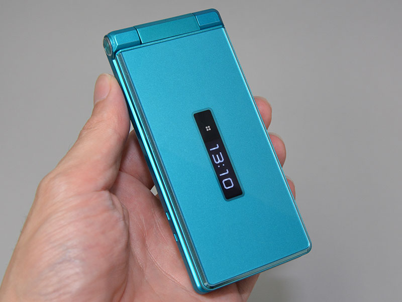 これぞ新世代の携帯電話！――LINEもできる「AQUOS ケータイ SH-06G」っ