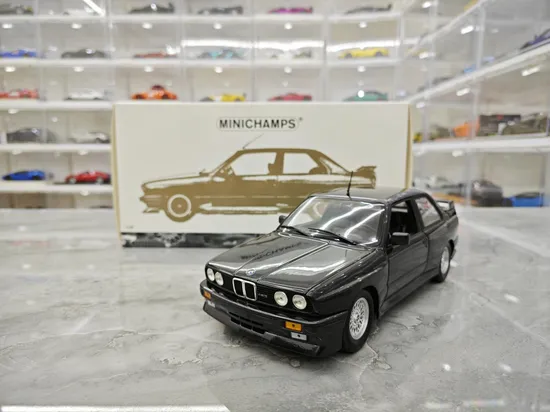 Minichamps BMW M3 E30 1987 Diecast Car Model Collection 1/18