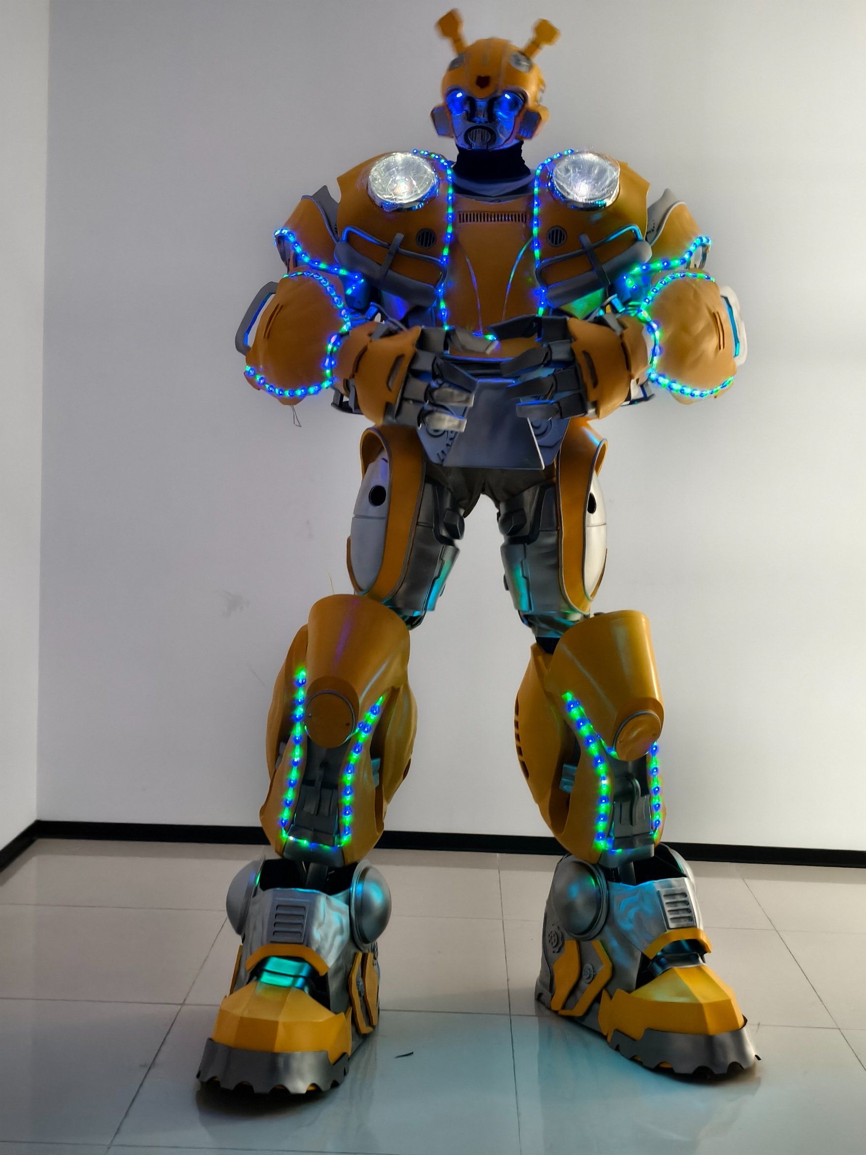 大人用トランスフォーマー バンブルビー コスプレ マスコット