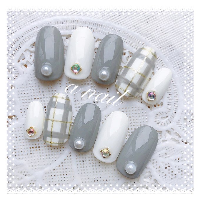 ホワイト グレー チェック柄 ジェルネイルチップ - ❁a.nail boutique