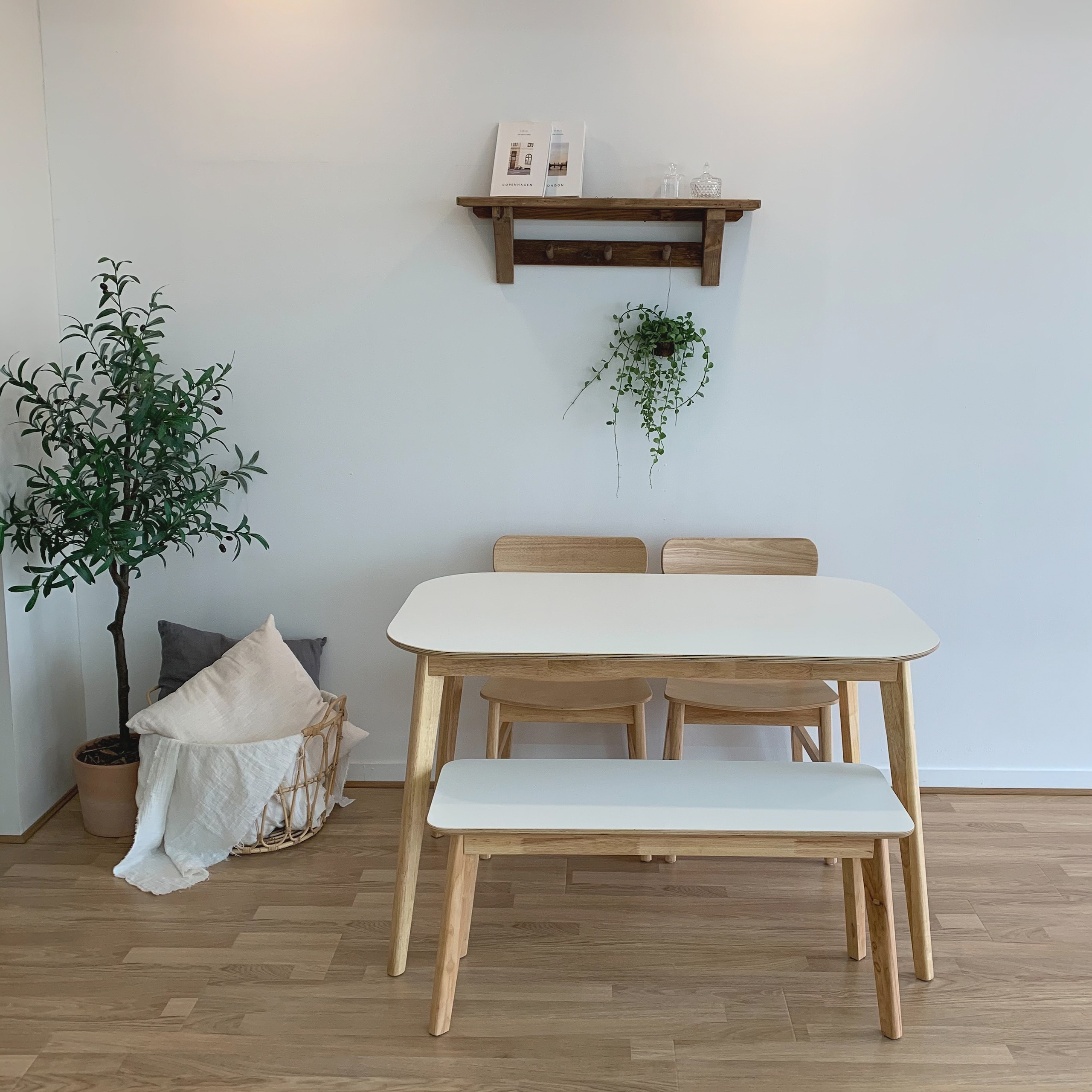 IKEA RÖNNINGE ロッニンゲ 伸長式テーブル | ダイニングテーブル | Ohouse