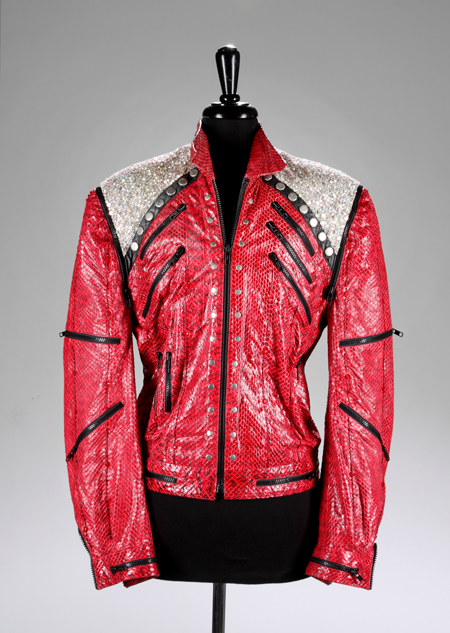 マイケル・ジャクソン遺品展が再び！ ジャケット、ハットなど初公開の