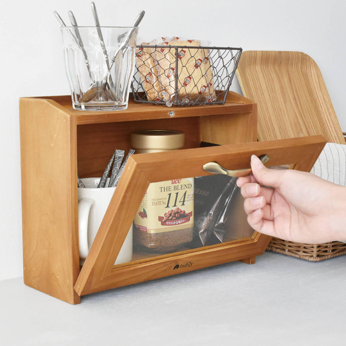 楽天市場】キャビネット キッチンストッカー 木製 ガラス扉付き tidily