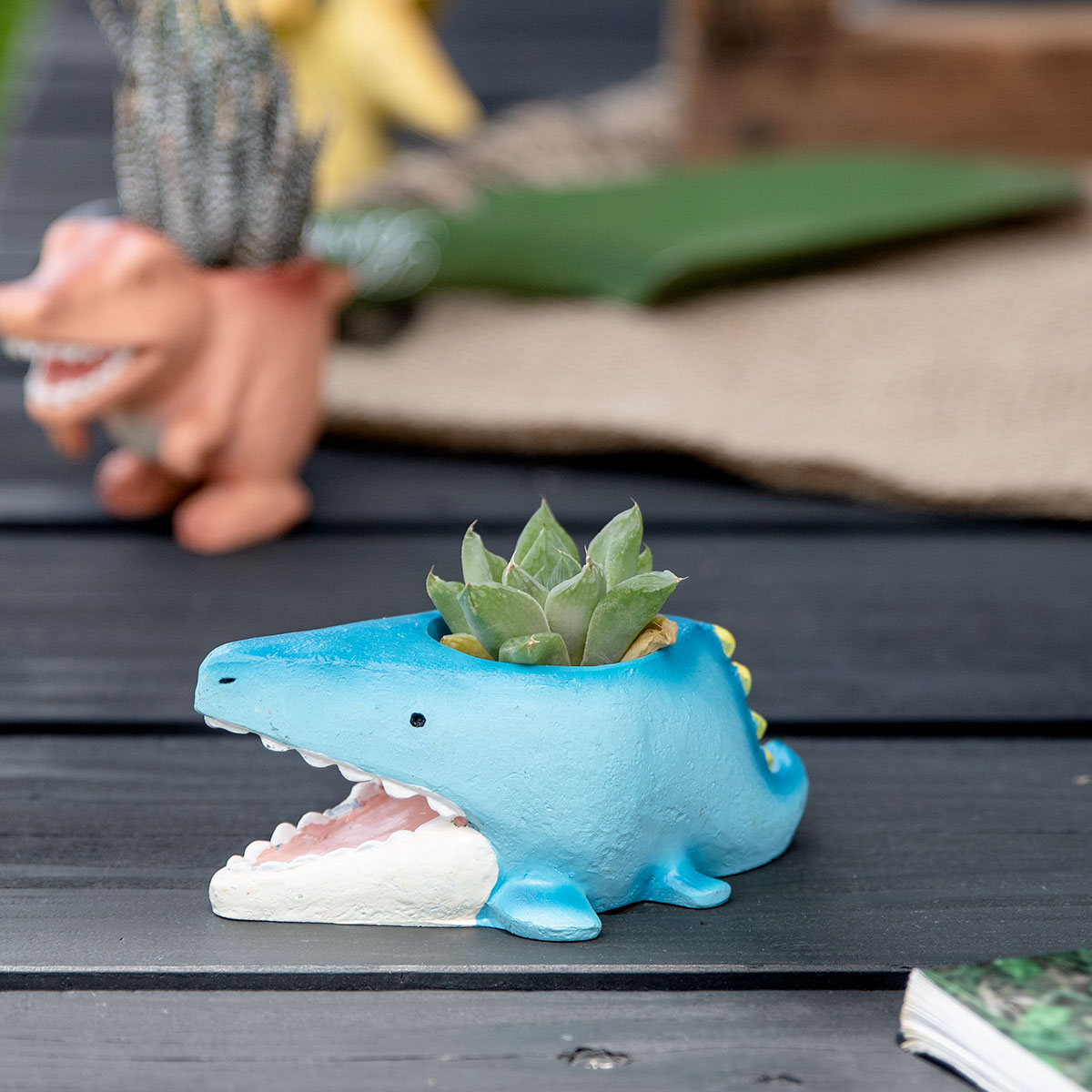 楽天市場】プランター 恐竜シリーズ モササウルス （ 植木鉢 プラント