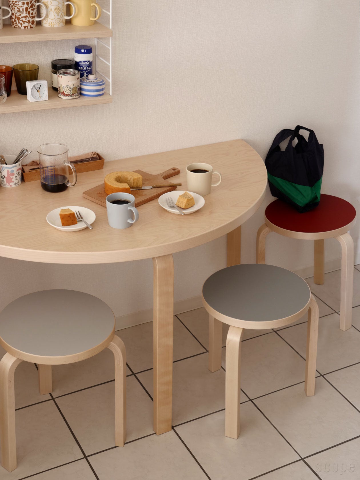 Artek / Stool 60 リノリウム無着色　スコープ別注 Stool 60 リノリウム 無着色 | Artek (アルテック)