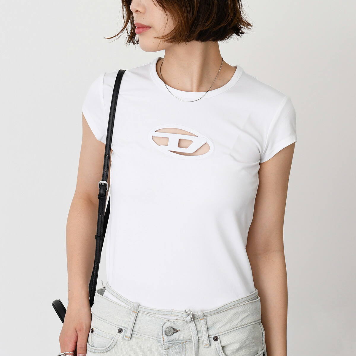 新品タグ付】Diesel M-Clarksville-A ホワイト 新品タグ付】Diesel M