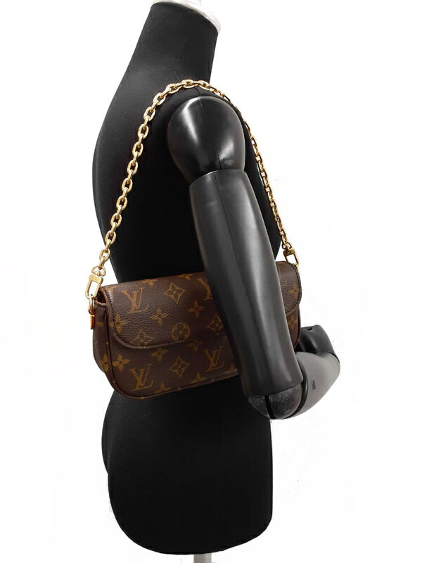 LOUIS VUITTON】ルイヴィトン『モノグラム ウォレット オン チェーン