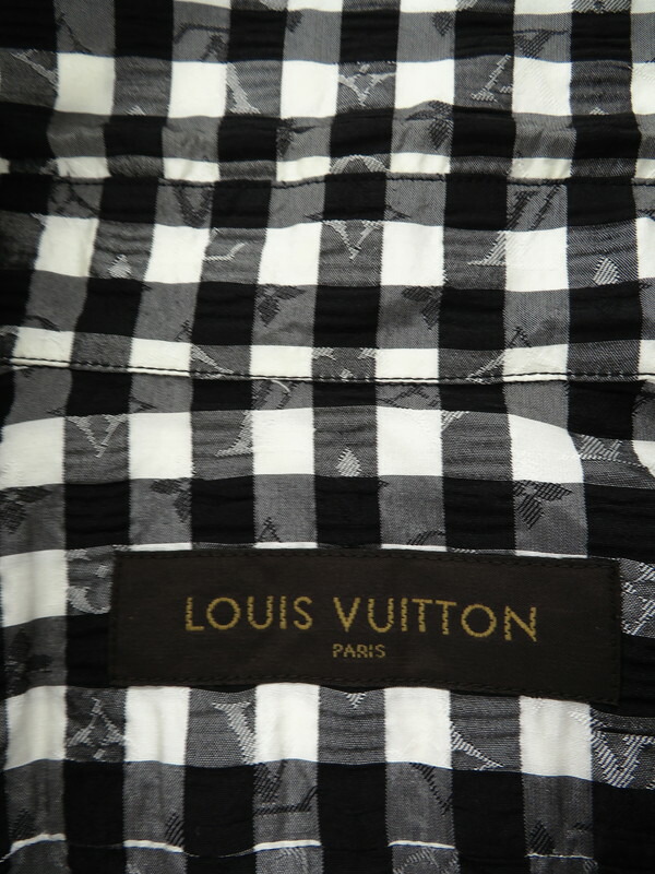 LOUIS VUITTON】【モノグラム柄】【イタリア製】ルイヴィトン『シルク