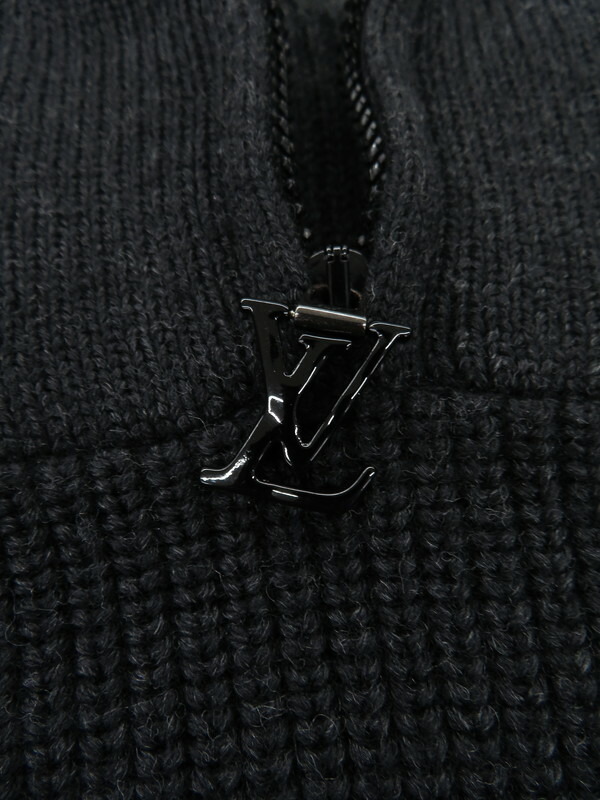LOUIS VUITTON】ルイヴィトン『1A9GIX シグネチャーウールハーフジップ