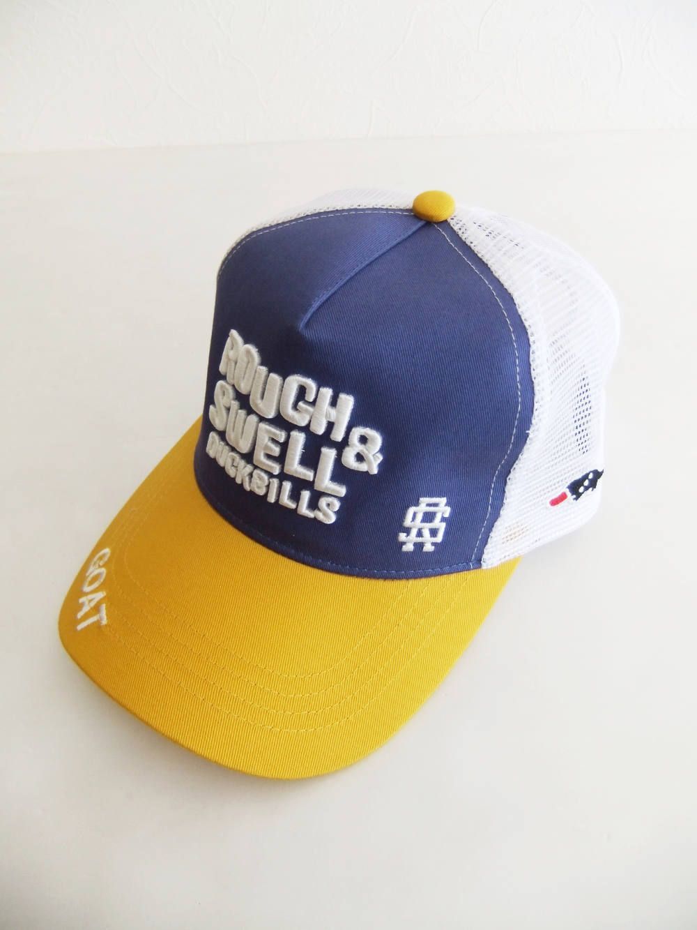rough & swell - TRUCKER CAP ( レッド × グレー ) ロゴ入りキャップ