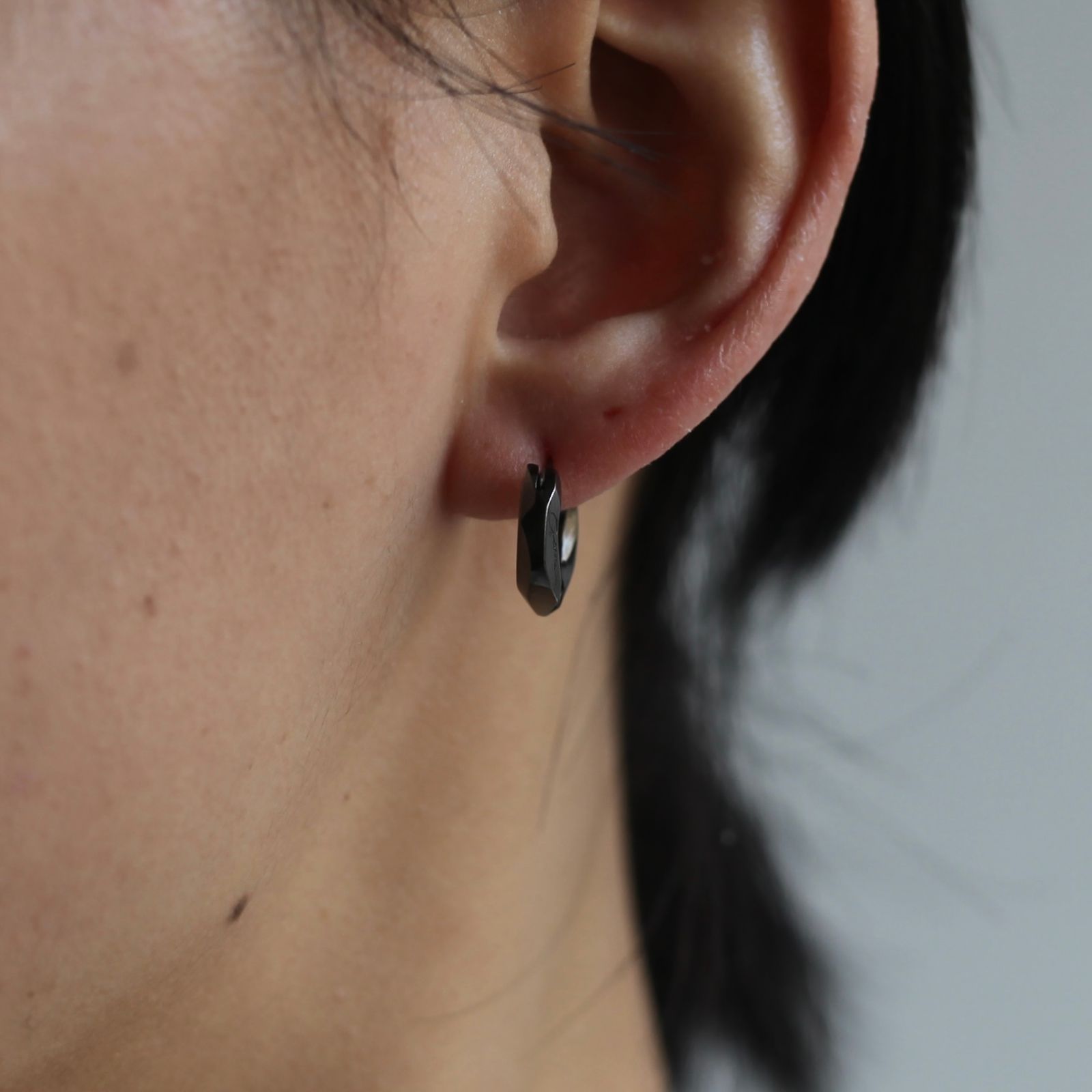 GARNI - 【お取り寄せ注文可能】Crockery Pierce 左耳用(BLACK