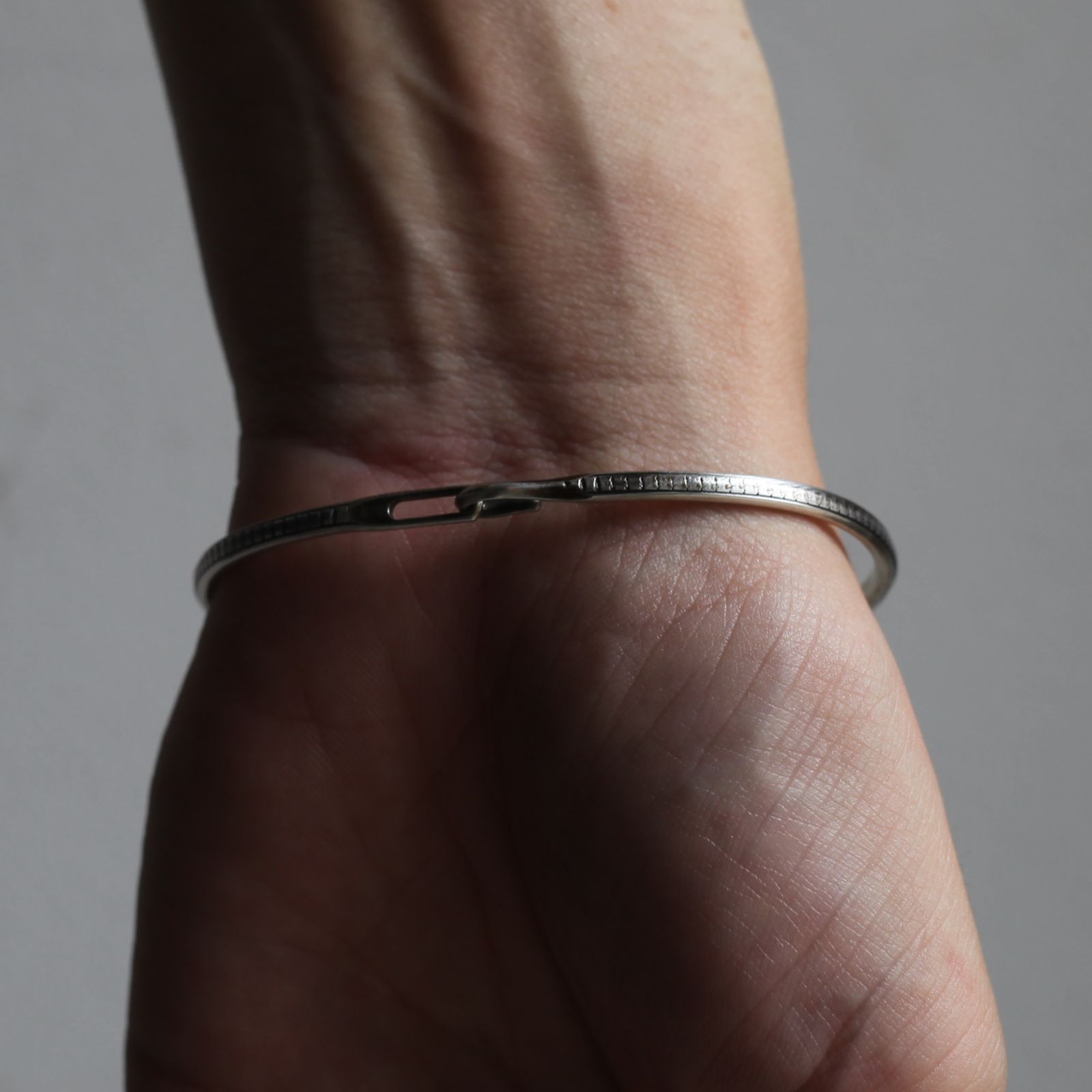 WERKSTATT:MUNCHEN - 【残り一点】Bangle Hook Trace | ACRMTSM ONLINE