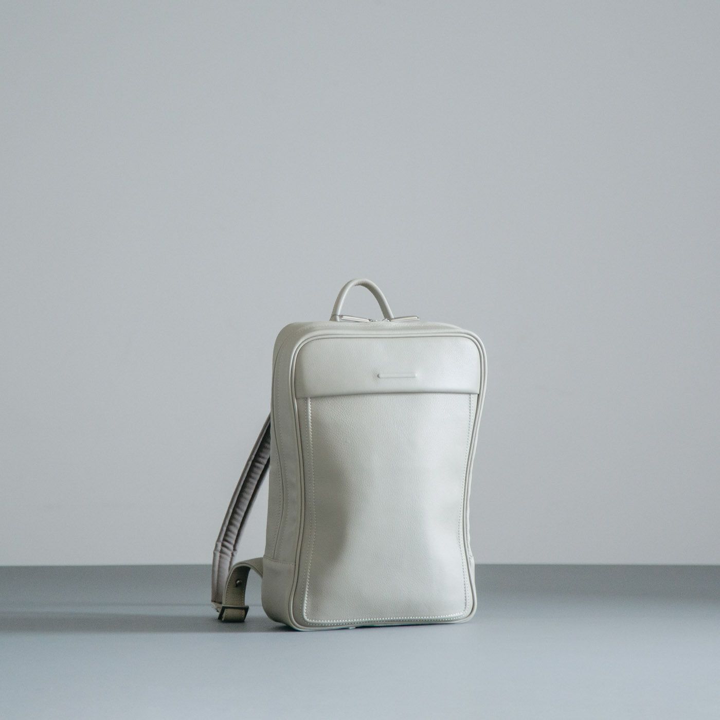 objcts.io - 【残り一点】ソフトバックパック_Extra Small(WHITE BEIGE