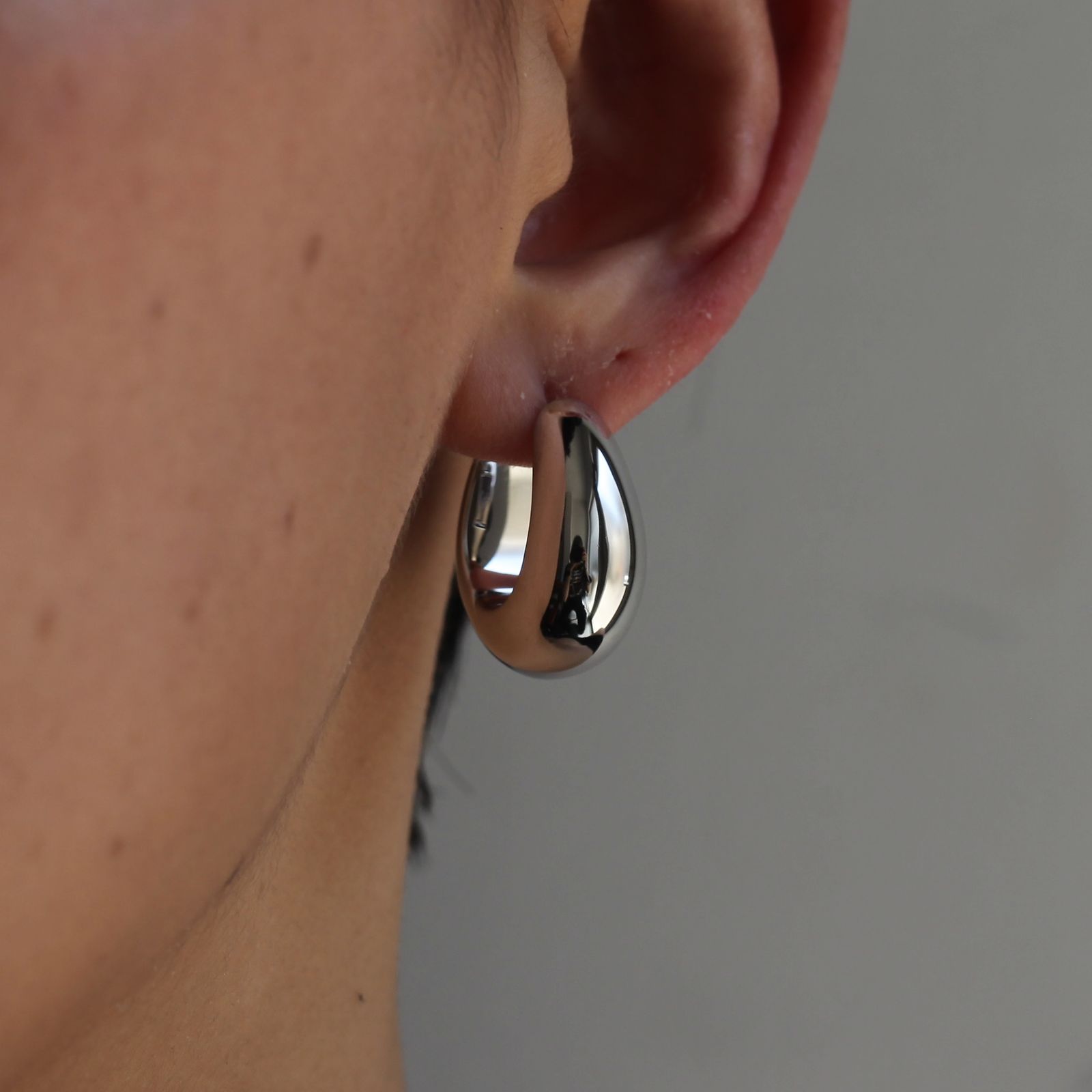 Tom Wood トムウッド Ice フープピアス シルバー 片耳のみ TOMWOOD